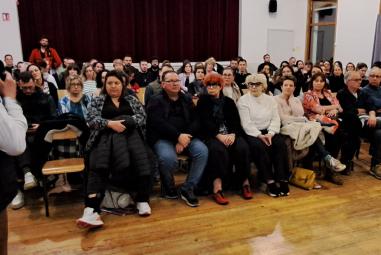 Environ 75 personnes présentes, salle paroissiale, pour entendre le maire et Julien Démolis, président de l'AFR, expliquer les contours de ce transfert d'activité.